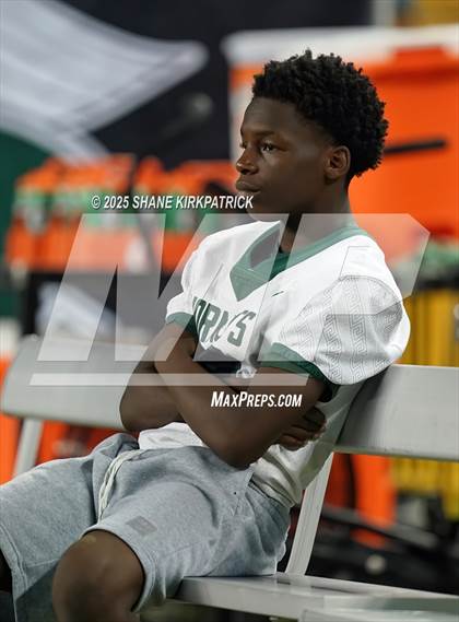 Thumbnail 1 in Terrell Vs Huntsville (UIL 5A D2 Football Area) photogallery.