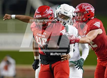 Thumbnail 3 in Terrell Vs Huntsville (UIL 5A D2 Football Area) photogallery.