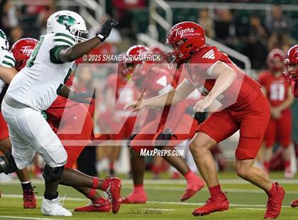 Thumbnail 3 in Terrell Vs Huntsville (UIL 5A D2 Football Area) photogallery.