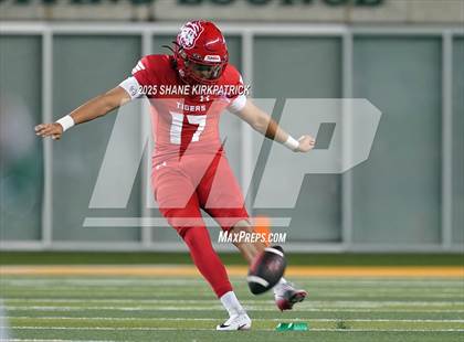 Thumbnail 2 in Terrell Vs Huntsville (UIL 5A D2 Football Area) photogallery.