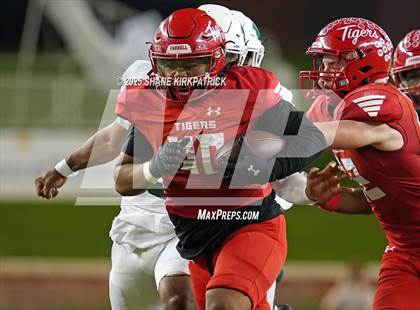 Thumbnail 1 in Terrell Vs Huntsville (UIL 5A D2 Football Area) photogallery.