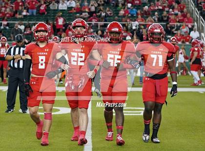 Thumbnail 1 in Terrell Vs Huntsville (UIL 5A D2 Football Area) photogallery.