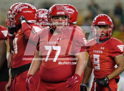 Thumbnail 2 in Terrell Vs Huntsville (UIL 5A D2 Football Area) photogallery.
