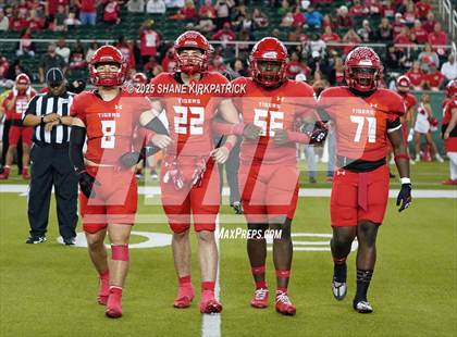 Thumbnail 3 in Terrell Vs Huntsville (UIL 5A D2 Football Area) photogallery.