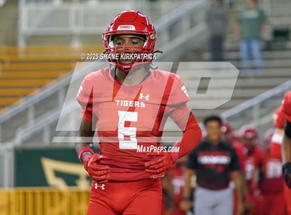 Thumbnail 1 in Terrell Vs Huntsville (UIL 5A D2 Football Area) photogallery.