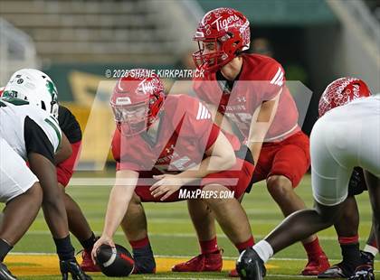 Thumbnail 3 in Terrell Vs Huntsville (UIL 5A D2 Football Area) photogallery.