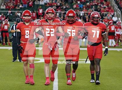 Thumbnail 2 in Terrell Vs Huntsville (UIL 5A D2 Football Area) photogallery.