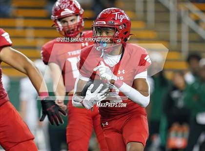 Thumbnail 2 in Terrell Vs Huntsville (UIL 5A D2 Football Area) photogallery.