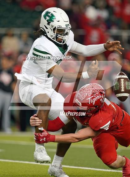 Thumbnail 3 in Terrell Vs Huntsville (UIL 5A D2 Football Area) photogallery.