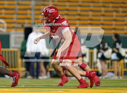 Thumbnail 2 in Terrell Vs Huntsville (UIL 5A D2 Football Area) photogallery.