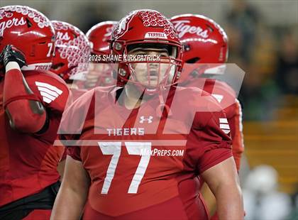 Thumbnail 1 in Terrell Vs Huntsville (UIL 5A D2 Football Area) photogallery.