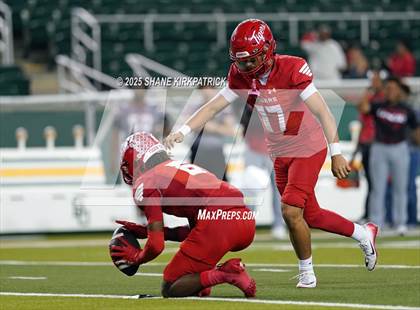 Thumbnail 3 in Terrell Vs Huntsville (UIL 5A D2 Football Area) photogallery.