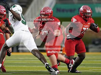 Thumbnail 3 in Terrell Vs Huntsville (UIL 5A D2 Football Area) photogallery.