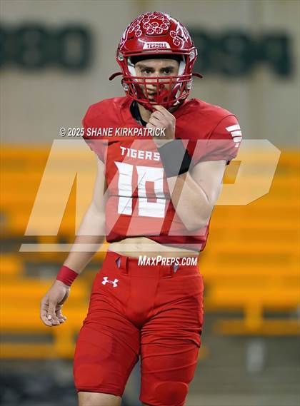 Thumbnail 1 in Terrell Vs Huntsville (UIL 5A D2 Football Area) photogallery.