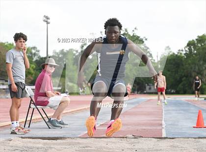 Thumbnail 1 in Brother Martin "Chubby Marks" Relays (Field Events) photogallery.