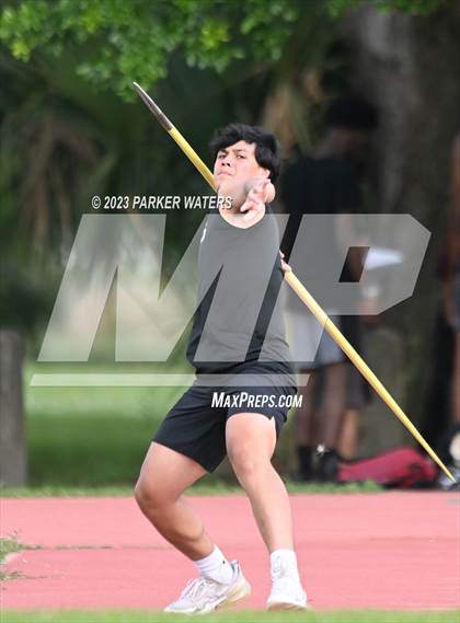 Thumbnail 3 in Brother Martin "Chubby Marks" Relays (Field Events) photogallery.