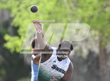 Thumbnail 1 in Brother Martin "Chubby Marks" Relays (Field Events) photogallery.