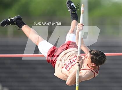 Thumbnail 2 in Brother Martin "Chubby Marks" Relays (Field Events) photogallery.