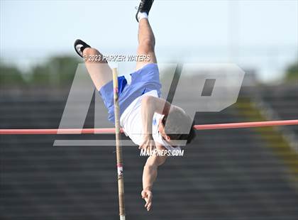 Thumbnail 1 in Brother Martin "Chubby Marks" Relays (Field Events) photogallery.