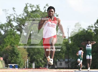 Thumbnail 2 in Brother Martin "Chubby Marks" Relays (Field Events) photogallery.
