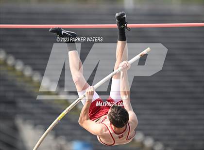 Thumbnail 2 in Brother Martin "Chubby Marks" Relays (Field Events) photogallery.