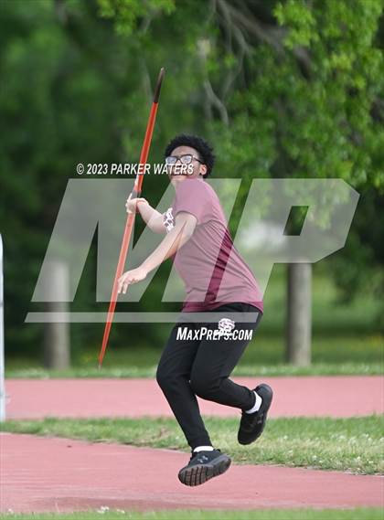 Thumbnail 2 in Brother Martin "Chubby Marks" Relays (Field Events) photogallery.