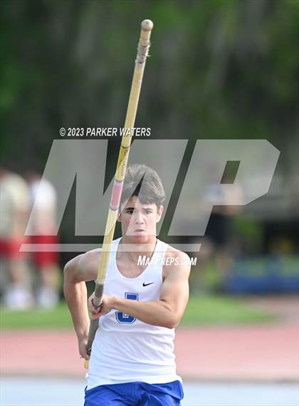 Thumbnail 2 in Brother Martin "Chubby Marks" Relays (Field Events) photogallery.