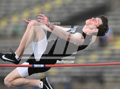 Thumbnail 2 in Brother Martin "Chubby Marks" Relays (Field Events) photogallery.