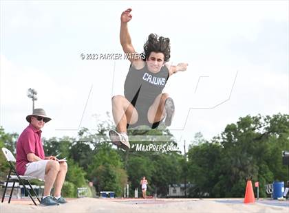 Thumbnail 3 in Brother Martin "Chubby Marks" Relays (Field Events) photogallery.