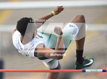 Thumbnail 1 in Brother Martin "Chubby Marks" Relays (Field Events) photogallery.