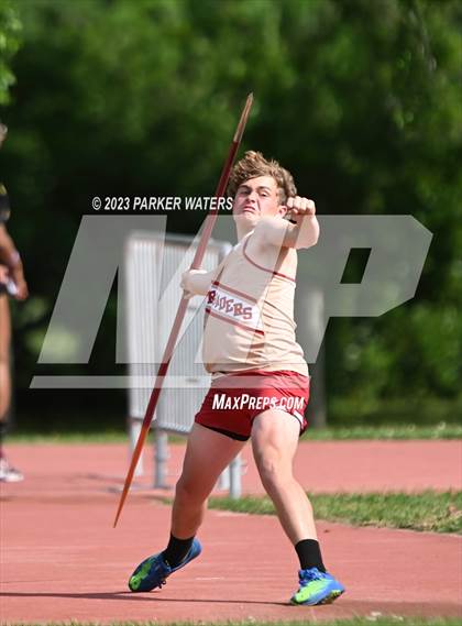 Thumbnail 3 in Brother Martin "Chubby Marks" Relays (Field Events) photogallery.