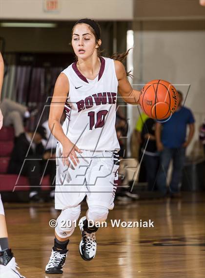 Thumbnail 2 in Cleburne vs. Bowie (Fantasy of Lights) photogallery.