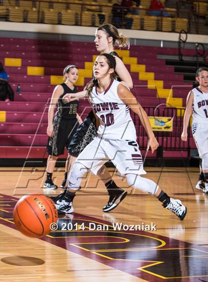 Thumbnail 2 in Cleburne vs. Bowie (Fantasy of Lights) photogallery.