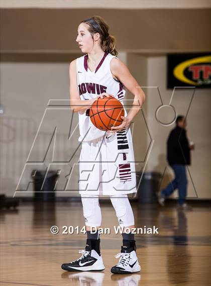 Thumbnail 1 in Cleburne vs. Bowie (Fantasy of Lights) photogallery.
