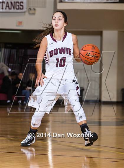 Thumbnail 3 in Cleburne vs. Bowie (Fantasy of Lights) photogallery.