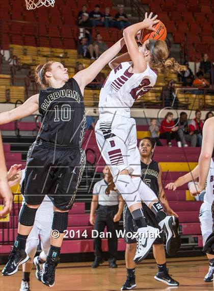 Thumbnail 2 in Cleburne vs. Bowie (Fantasy of Lights) photogallery.
