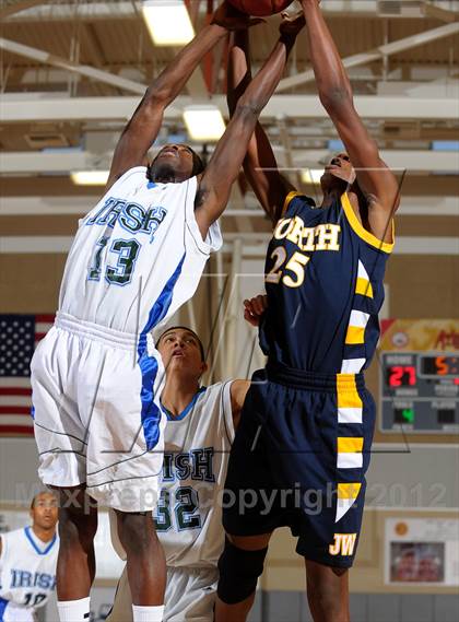 Thumbnail 3 in JW North vs. Sacred Heart Cathedral (MaxPreps Holiday Classic) photogallery.