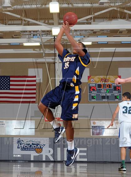 Thumbnail 2 in JW North vs. Sacred Heart Cathedral (MaxPreps Holiday Classic) photogallery.