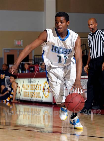Thumbnail 2 in JW North vs. Sacred Heart Cathedral (MaxPreps Holiday Classic) photogallery.