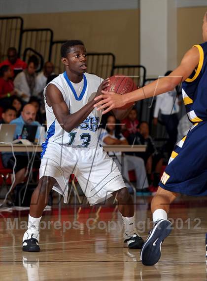 Thumbnail 3 in JW North vs. Sacred Heart Cathedral (MaxPreps Holiday Classic) photogallery.