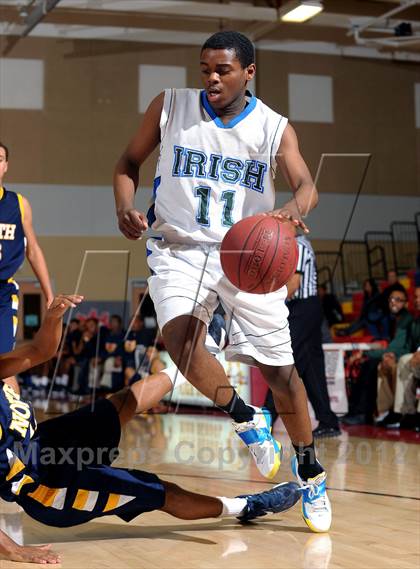 Thumbnail 3 in JW North vs. Sacred Heart Cathedral (MaxPreps Holiday Classic) photogallery.