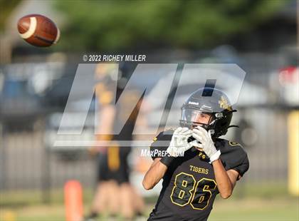 Thumbnail 3 in Metro Christian (Tulsa) @ Prairie Grove photogallery.
