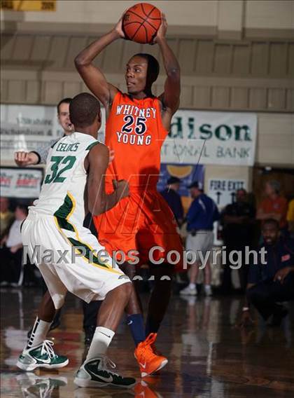 Thumbnail 3 in Whitney Young vs. St. Patrick (City of Palms Classic) photogallery.