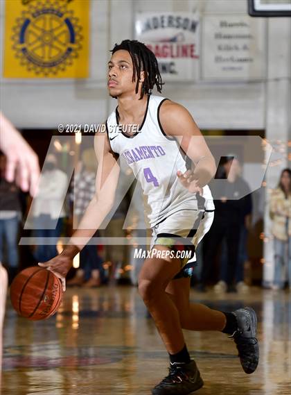 Thumbnail 3 in Archbishop Riordan vs. Sacramento (Gridley Invitational) photogallery.