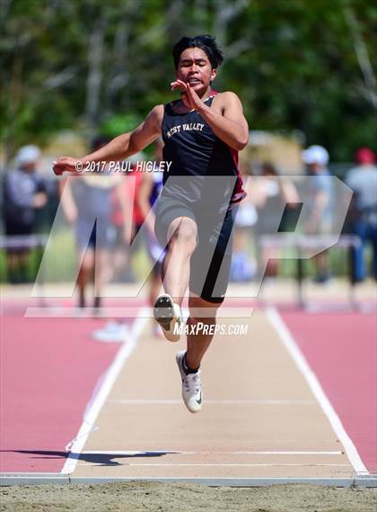 Thumbnail 1 in West Valley Invitational photogallery.