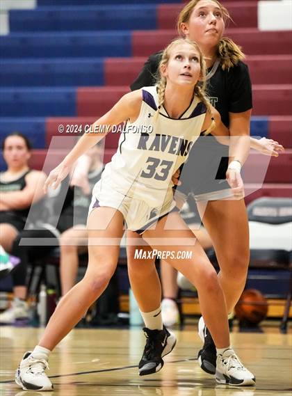 Thumbnail 3 in Denver South vs Summit (Dakota Ridge High School) photogallery.