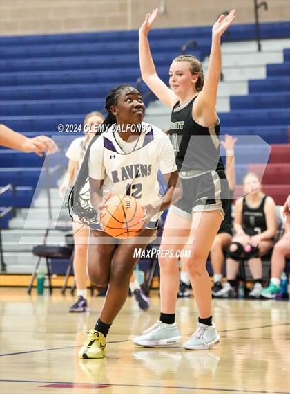 Thumbnail 1 in Denver South vs Summit (Dakota Ridge High School) photogallery.