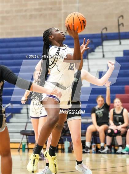 Thumbnail 2 in Denver South vs Summit (Dakota Ridge High School) photogallery.