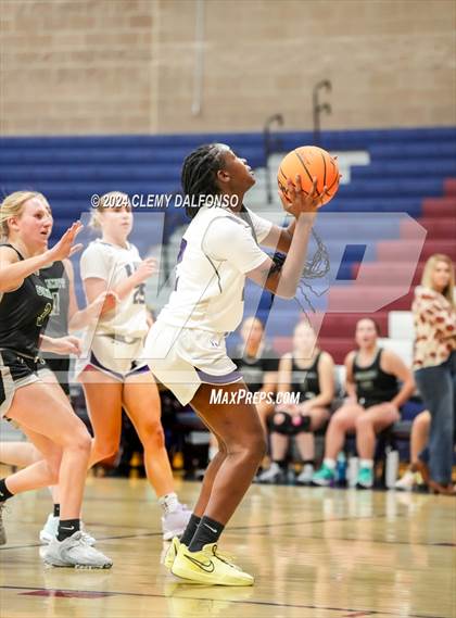 Thumbnail 1 in Denver South vs Summit (Dakota Ridge High School) photogallery.