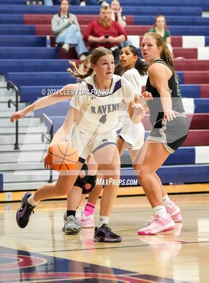 Thumbnail 1 in Denver South vs Summit (Dakota Ridge High School) photogallery.